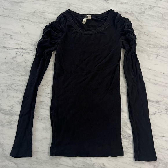 Free People Tops - Free People We the Free Long Sleeve Puff Shoulder Scoop Neck Top in Black Small